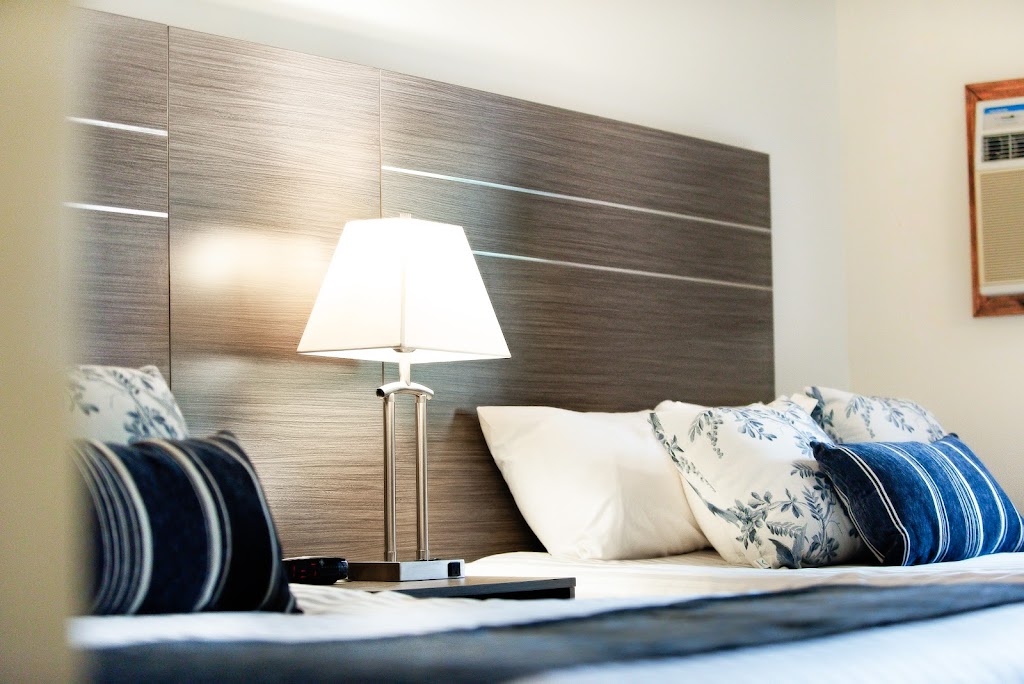 Bayshore Inn & Spa | 111 Waterton Ave Suite 101, Waterton Park, AB T0K 2M0, Canada | Phone: (403) 859-2211