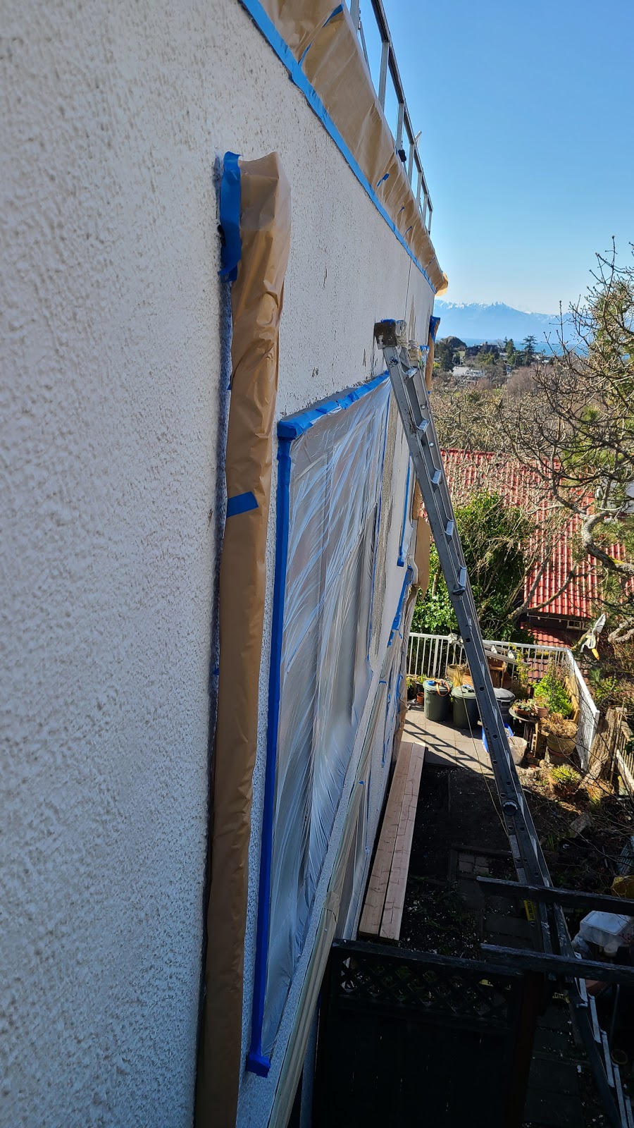 Doctor Repainting Inc. | 114 Savannah Ave, Victoria, BC V8X 1S6, Canada | Phone: (778) 533-3570