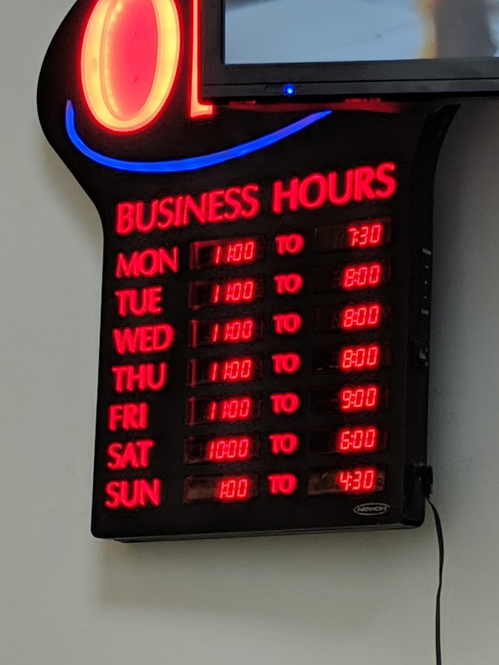 Julians Barber Shop | 1151 Dundas St W, Mississauga, ON L5C 1C6, Canada | Phone: (647) 865-1161