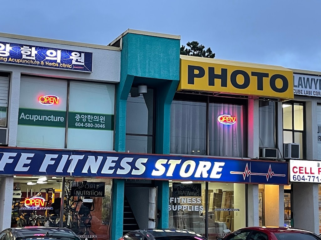 Nice Photo Studio | 10240 152 St, Surrey, BC V3R 6N7, Canada | Phone: (604) 588-8267