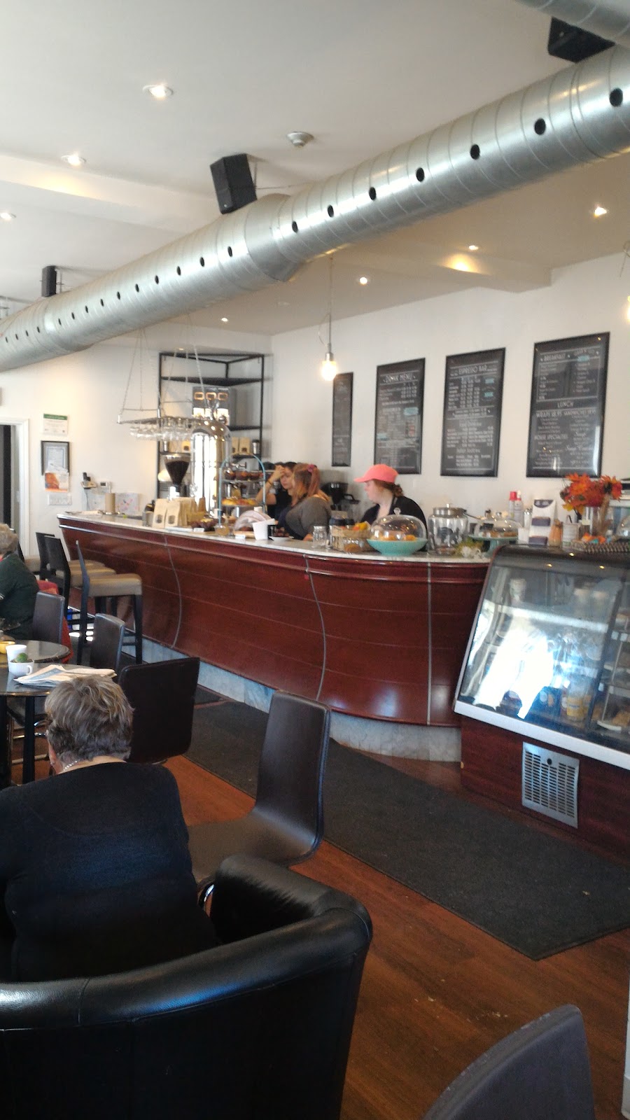 The Bistro At Silvercreek | 112 Main St S, Georgetown, ON L7G 3G3, Canada | Phone: (905) 877-5769