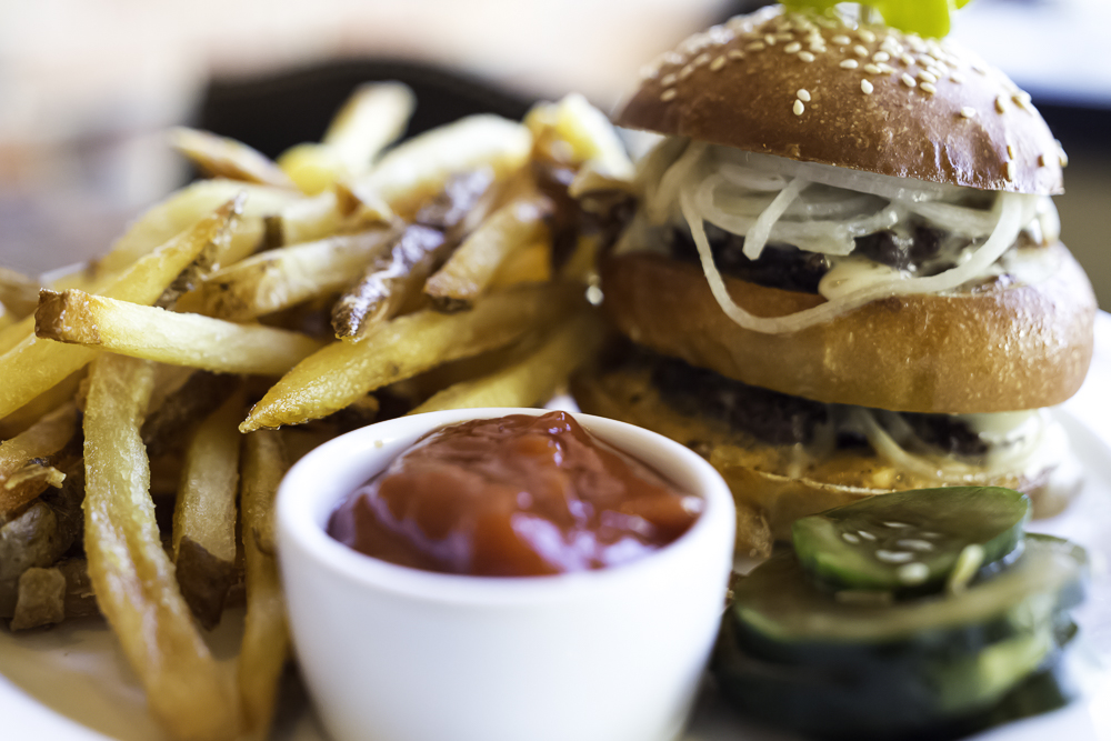 The Black Sheep Restaurant & Bar | 367 Connecticut St, Buffalo, NY 14213, USA | Phone: (716) 884-1100