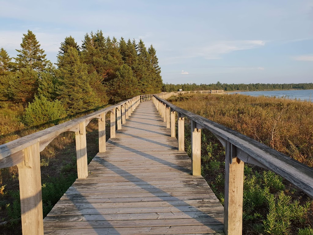 Cedarwood Lodge | 40 Cranston Rd, Providence Bay, ON P0P 1T0, Canada | Phone: (705) 377-5845