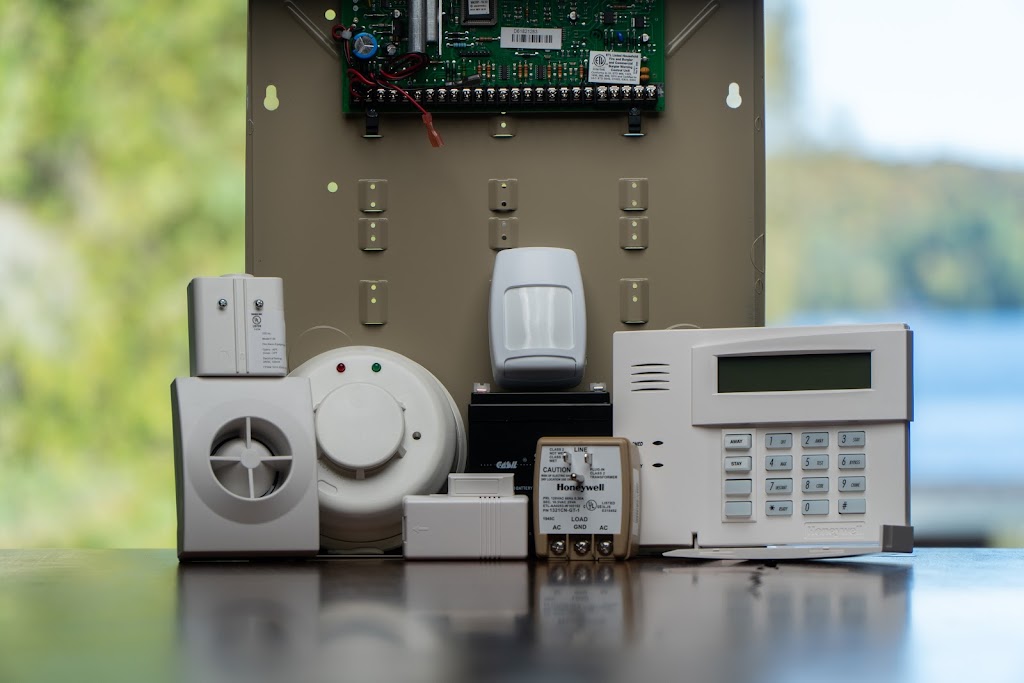 McKee Security & Audio Systems | 4702 Haliburton County Rd 21, Haliburton, ON K0M 1S0, Canada | Phone: (705) 457-2156