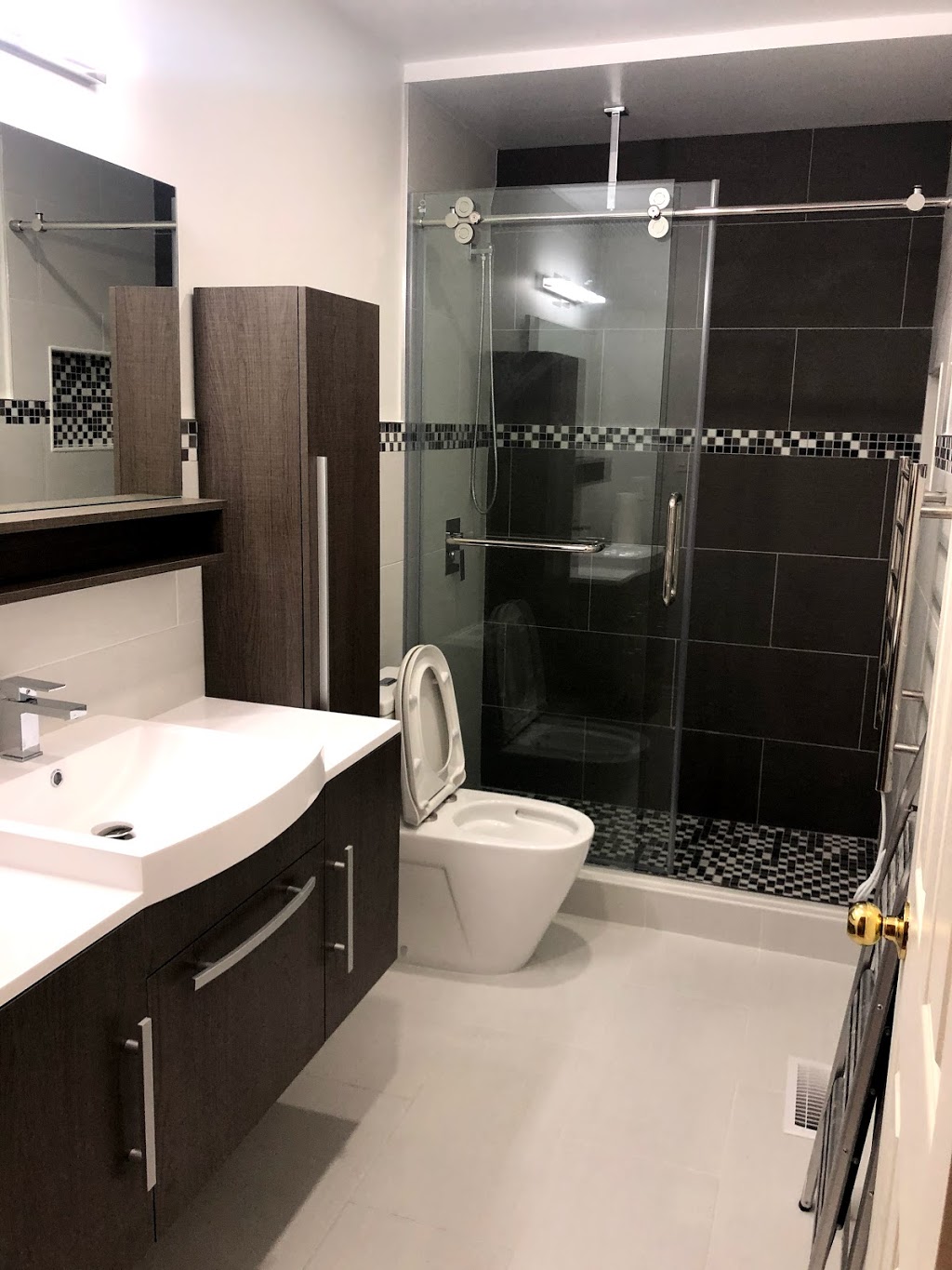 Yorkland Homes | 742 Pam Crescent, Newmarket, ON L3Y 5B6, Canada | Phone: (416) 877-8218
