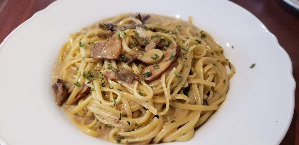 Wolf & Spice Restaurant | 6269 ON-28, Woodview, ON K0L 3E0, Canada | Phone: (705) 654-3661