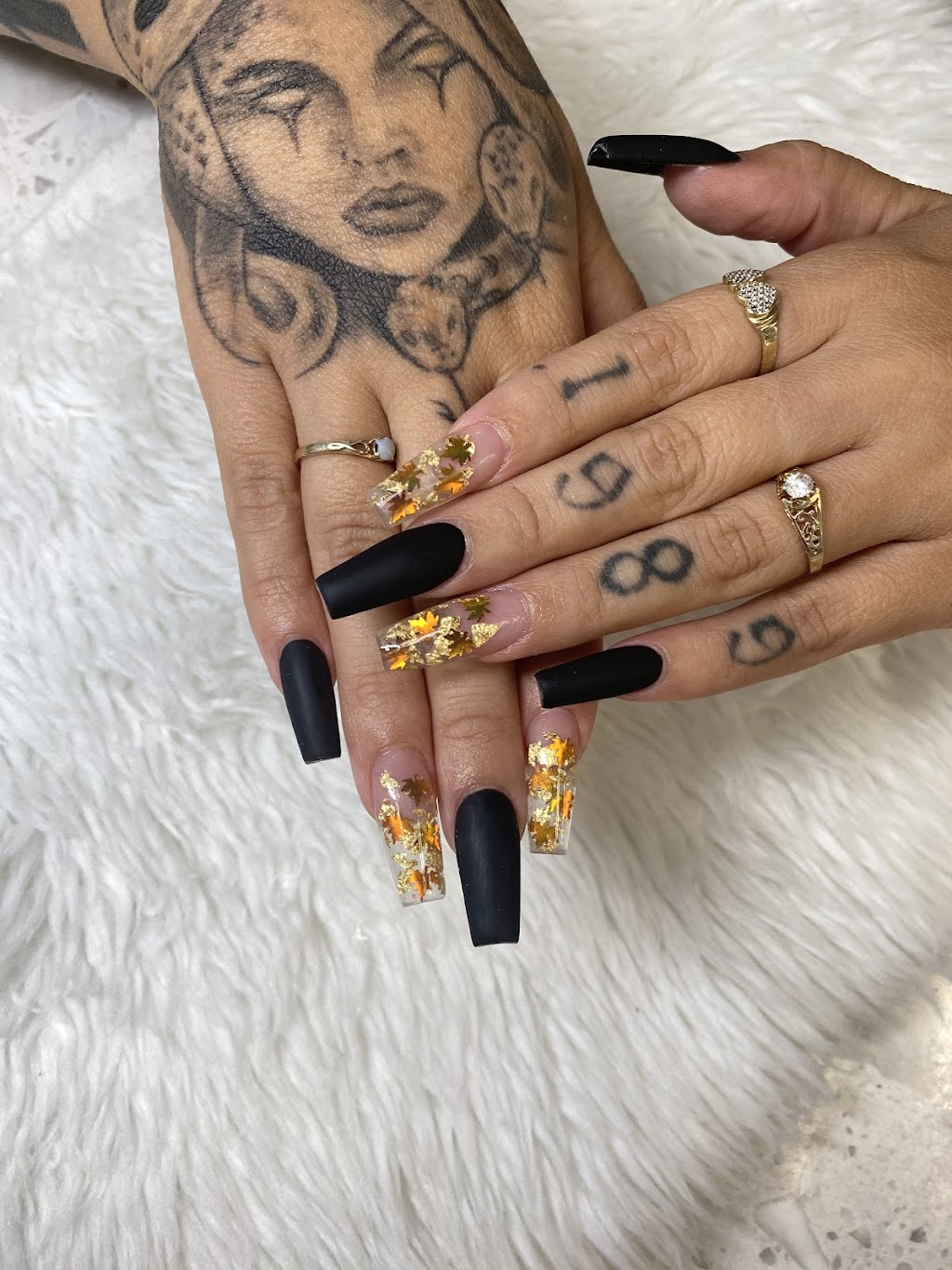 Model nails | 1119 St Marys Rd, Winnipeg, MB R2M 3T7, Canada | Phone: (204) 254-5303