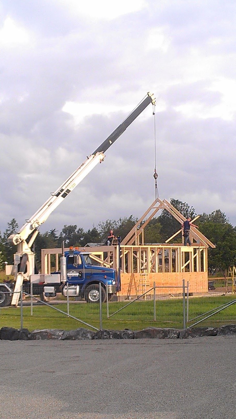 Dutchmen contracting | 6629 Sidley Mountain Rd, Bridesville, BC V0H 1Y0, Canada | Phone: (250) 793-5450
