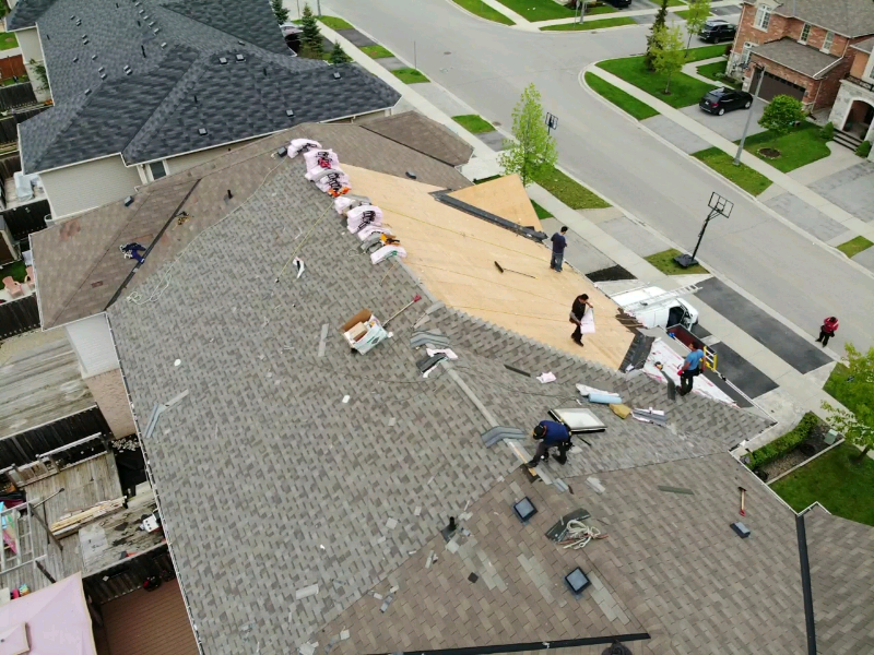Works Pro Roofing & Eaves | 3071 Bayberry Dr, Mississauga, ON L5N 6P1, Canada | Phone: (437) 771-1898