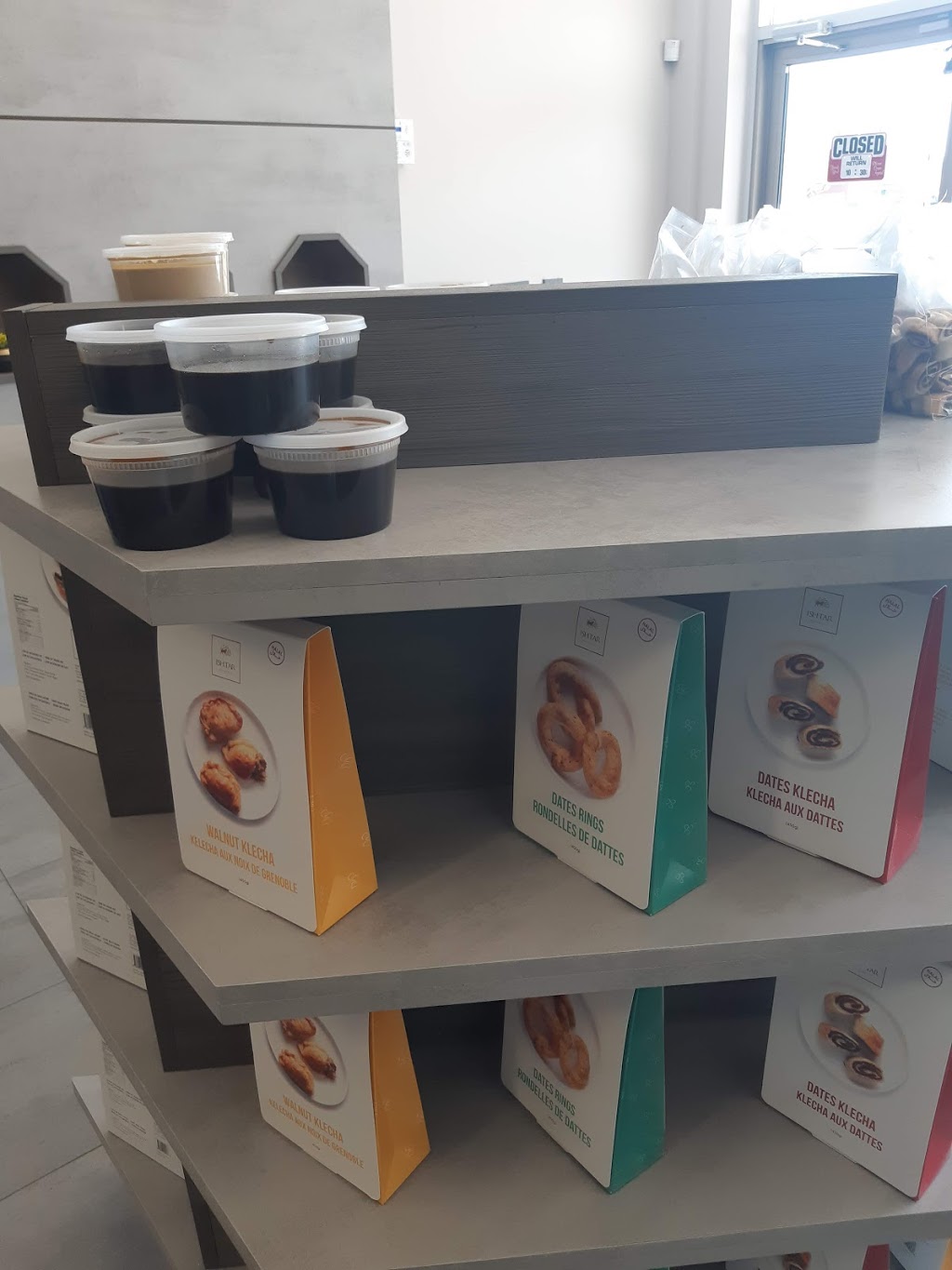 Ishtar Catering | 5602 Tenth Line W, Mississauga, ON L5M 7L9, Canada