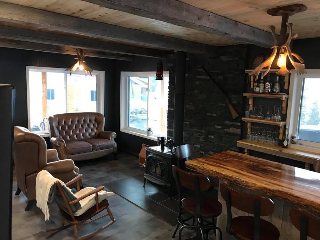 Pourvoirie Damville | LAC DAMVILLE, Saint-Thomas-Didyme, QC G0W 1P0, Canada | Phone: (418) 274-2511