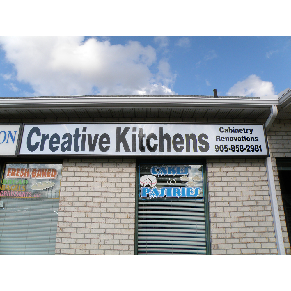 Creative Kitchens | 6900 Millcreek Dr, Mississauga, ON L5N 6C1, Canada | Phone: (905) 858-2981