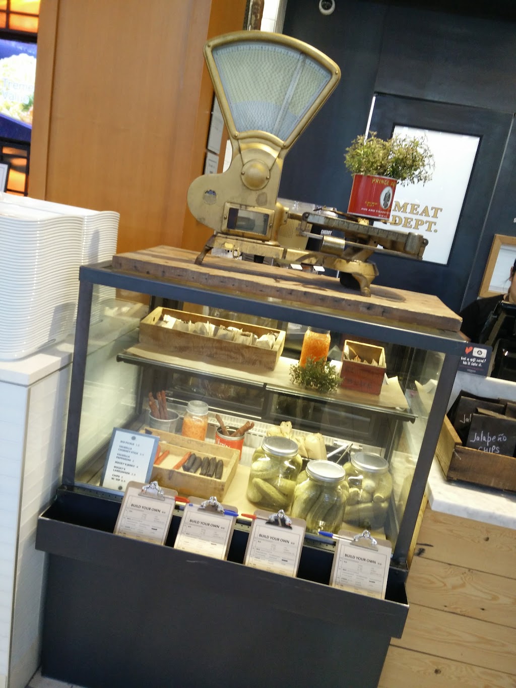 Chachis Gourmet Sandwiches | 5000 Canoe Pass Way FC 3, Tsawwassen, BC V4M 4G9, Canada | Phone: (604) 383-0092