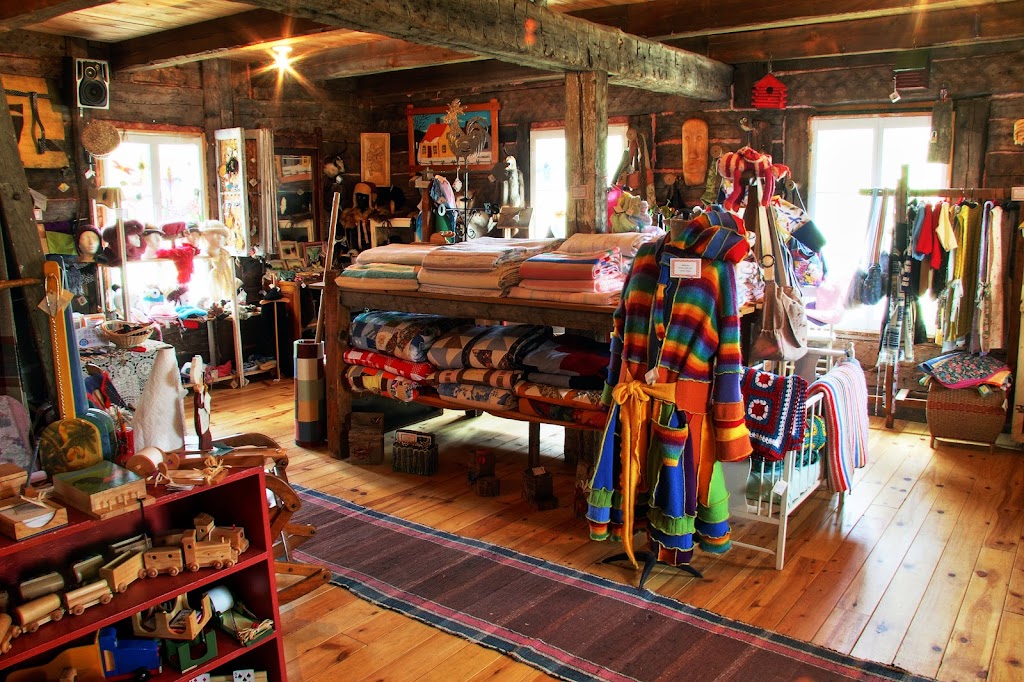 Maison La Tradition | 1210 Chem. Principal, Saint-Mathieu-du-Parc, QC G0X 1N0, Canada | Phone: (819) 532-2641