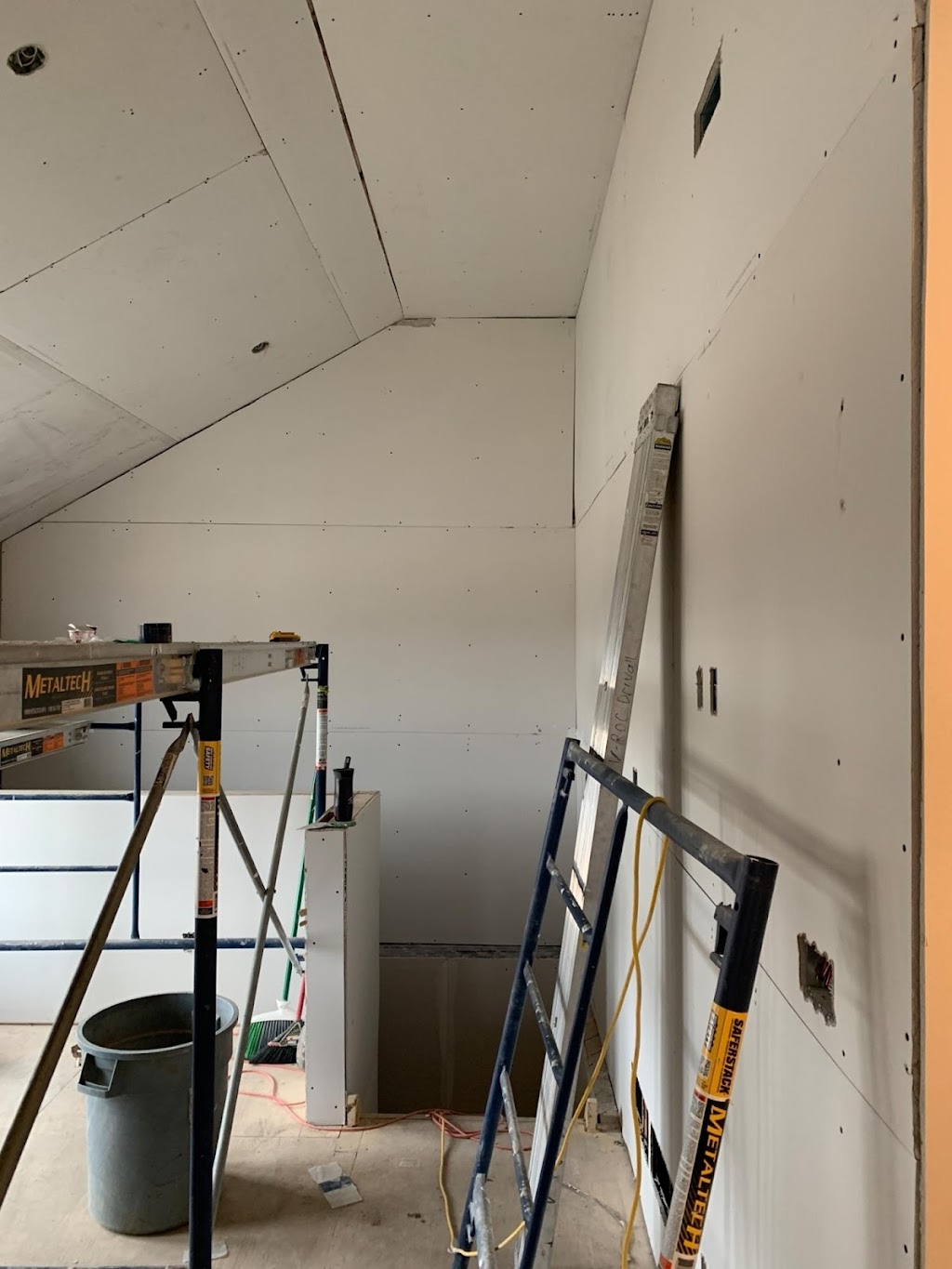 Fine Line Drywall inc | 130 Murphy Rd, Petawawa, ON K8H 3A2, Canada | Phone: (226) 378-3366