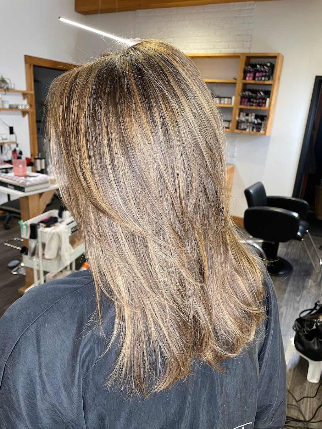 Virginie Hair Stylist | 5121 Bd Hébert suite 102, Salaberry-de-Valleyfield, QC J6S 6B8, Canada | Phone: (438) 886-8936