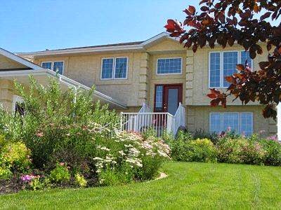 Quality Care Homes | 1318 Konihowski Rd, Saskatoon, SK S7S 1K9, Canada | Phone: (306) 220-9324