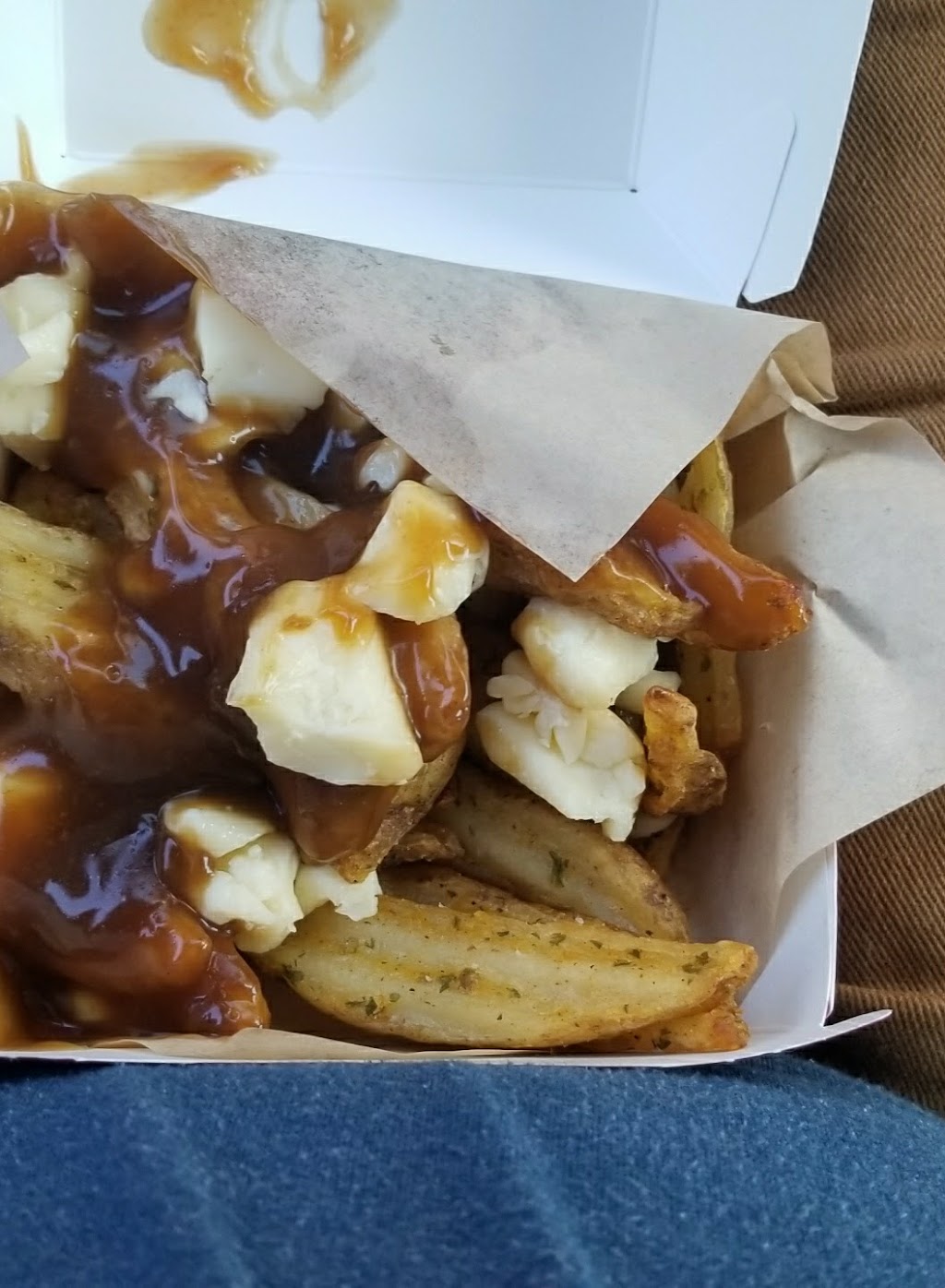 Tim Hortons | 1050 Boul. Sainte-Geneviève, Chicoutimi, QC G7G 2G6, Canada | Phone: (418) 549-9220