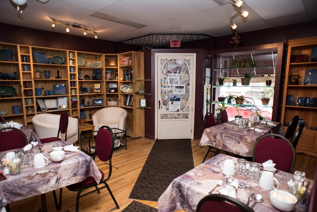 Café 349 | 349 Rue Main, Shawville, QC J0X 2Y0, Canada | Phone: (819) 647-6424