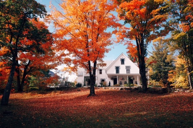 The Notch House | 5768 VT-5A, Barton, VT 05822, USA | Phone: (646) 535-9068