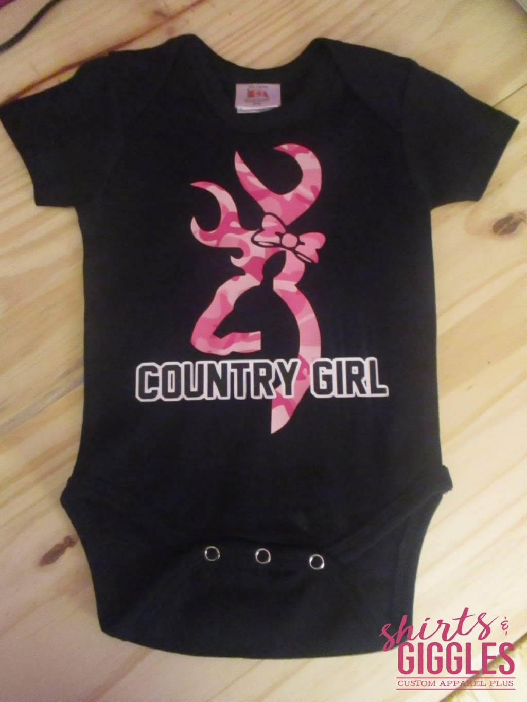 Shirts & Giggles | 428 Ferndale Ave, London, ON N6C 2Z1, Canada | Phone: (519) 777-0710