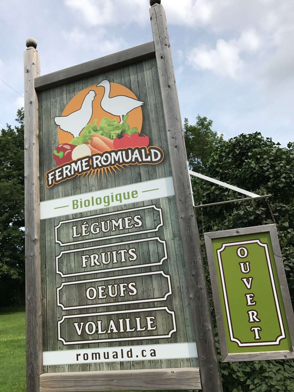 Ferme Romuald | 2 Rang Saint-André, Saint-Bernard-de-Lacolle, QC J0J 1V0, Canada | Phone: (514) 578-2226