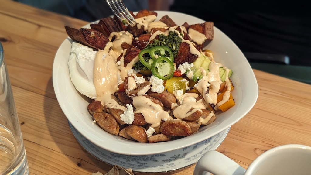 The Broken Bow | 5405 Argyle St, Port Alberni, BC V9Y 1T6, Canada | Phone: (778) 421-7542