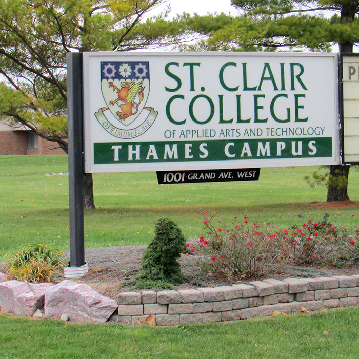 Thames Students Inc. | 1001 Grand Ave W, Chatham-Kent, ON N7M 5W4, Canada | Phone: (519) 354-9100