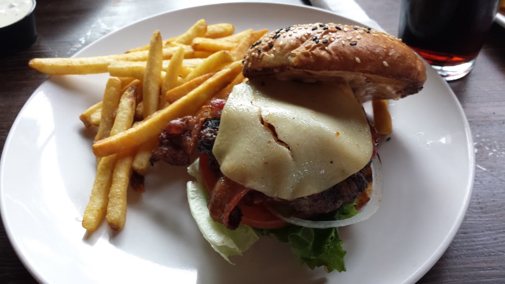 Milltown Bar & Grill | 9191 Bentley St #101, Vancouver, BC V6P 6G2, Canada | Phone: (604) 269-2348