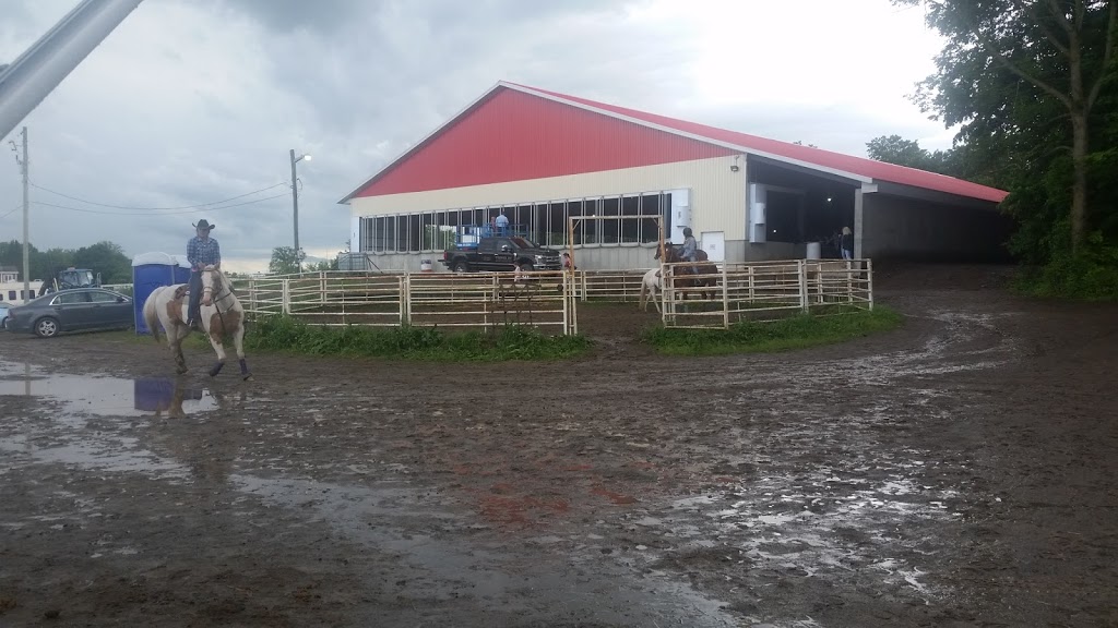 Ranch Chevaletre Inc | 959 Rang Petit 8, Saint-Valérien-de-Milton, QC J0H 2B0, Canada | Phone: (450) 278-2015