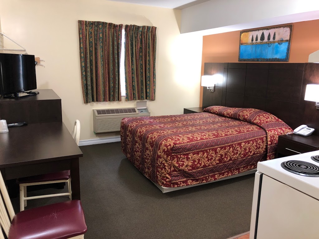Royal Windsor Inn & Suites | 2100 Huron Church Rd, Windsor, ON N9C 2L5, Canada | Phone: (519) 967-1460