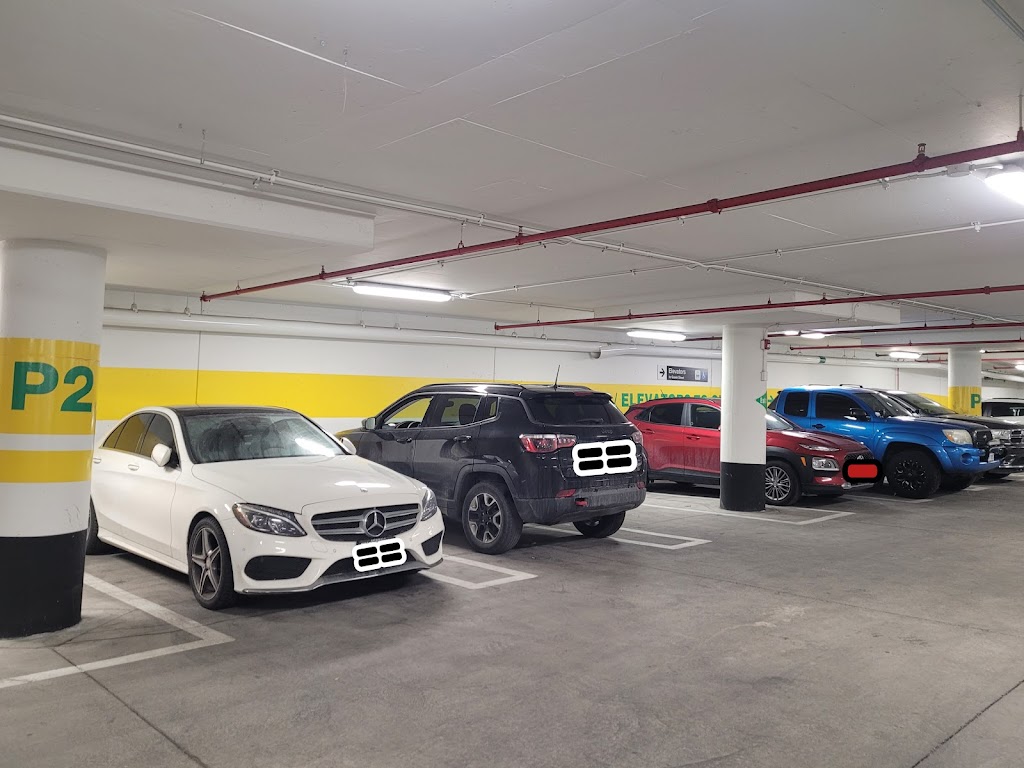 10 Soho St Garage | 10 Soho St, Toronto, ON M5T 1Z6, Canada | Phone: (416) 393-7303