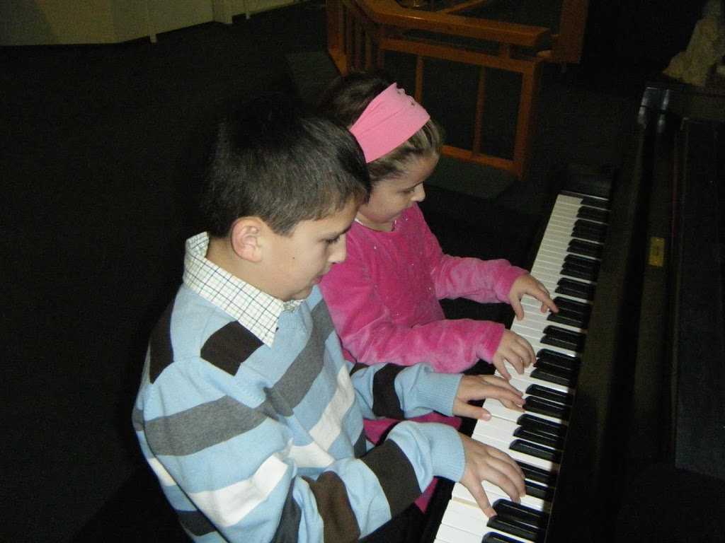 Andrea Brown Piano Studio | 444 Culzean Pl, Port Moody, BC V3H 1E5, Canada | Phone: (604) 813-1252