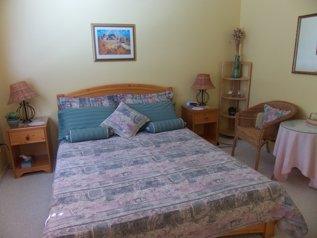 End of the Road Bed and Breakfast | 4445 53 St S, Cranbrook, BC V1C 7A3, Canada | Phone: (250) 489-2177