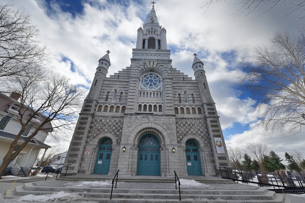 Paroisse Catholique Sainte-Julie | 550 Rue St Joseph, Sainte-Julie, QC J3E 2G9, Canada | Phone: (450) 649-1277