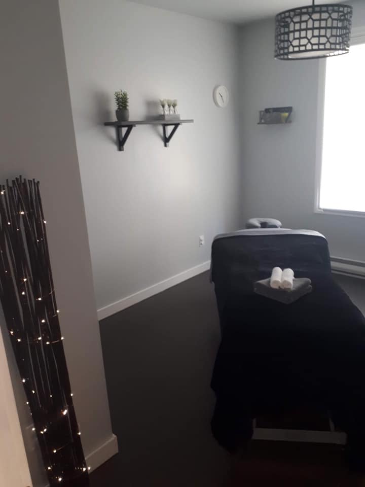 Caroline David massothérapeute | 208 Rue Nadeau, Saint-Jérôme, QC J7Y 4L7, Canada | Phone: (438) 396-8636