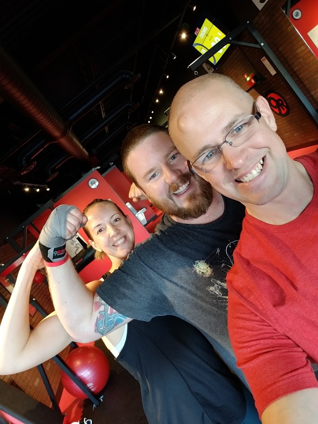 9Round - Woodbine | 2525 Woodview Dr SW #206A, Calgary, AB T2W 4N4, Canada | Phone: (403) 474-6559
