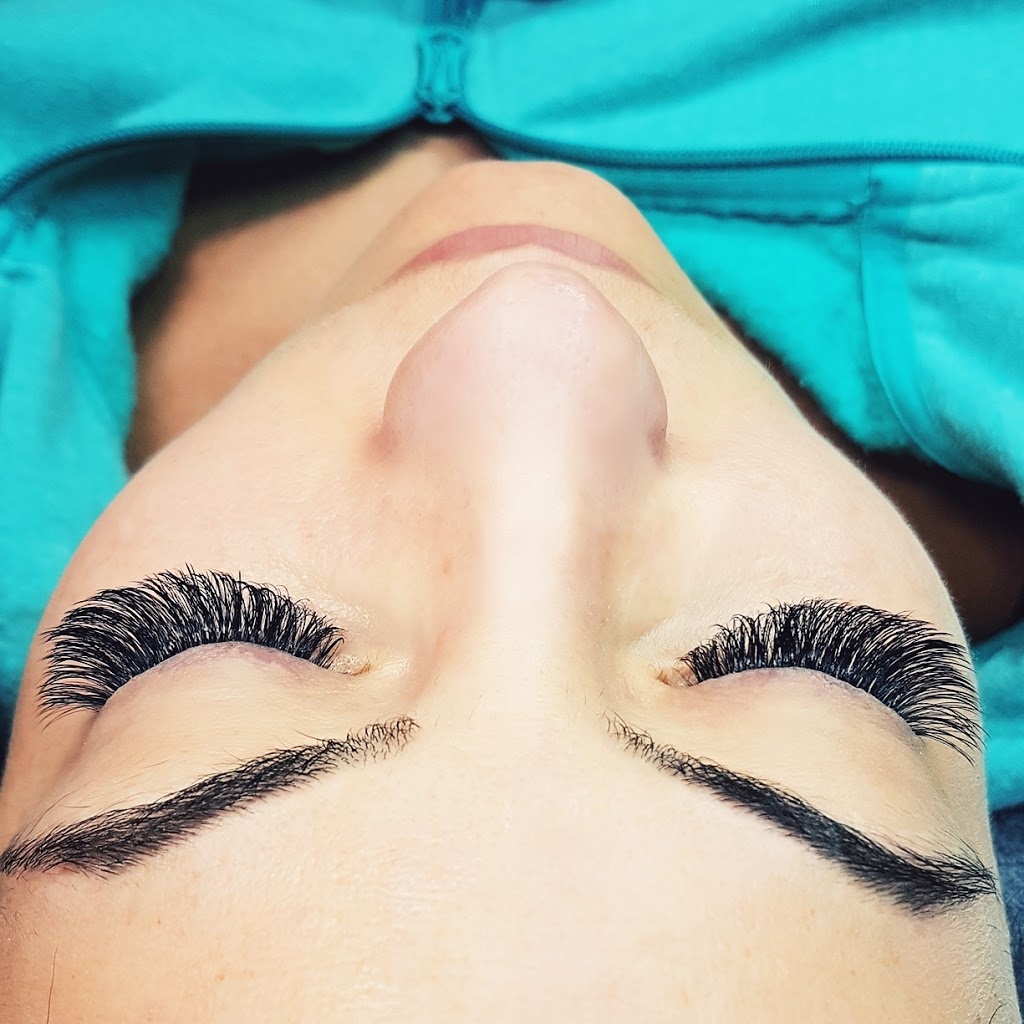 Blink and Glow - Eyelash Extensions, Lash Lifts, Permanent Makeu | 23 Banbridge Cres, Brampton, ON L6X 5L9, Canada | Phone: (647) 293-6831