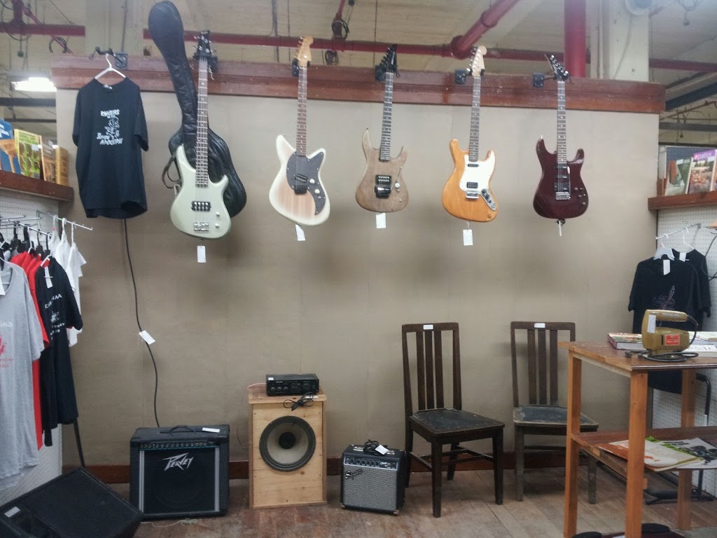 Chucks Guitarstache | 97 Wilson St #781, Woodstock, ON N4S 3N8, Canada | Phone: (519) 539-9563