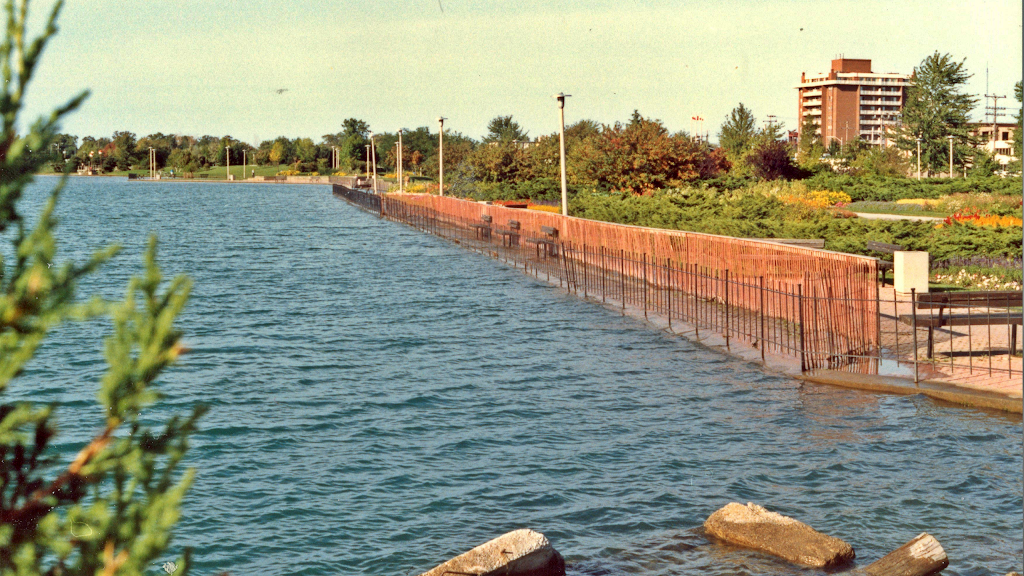 Bayshore Park | 355 Front St N, Sarnia, ON N7T 4S4, Canada