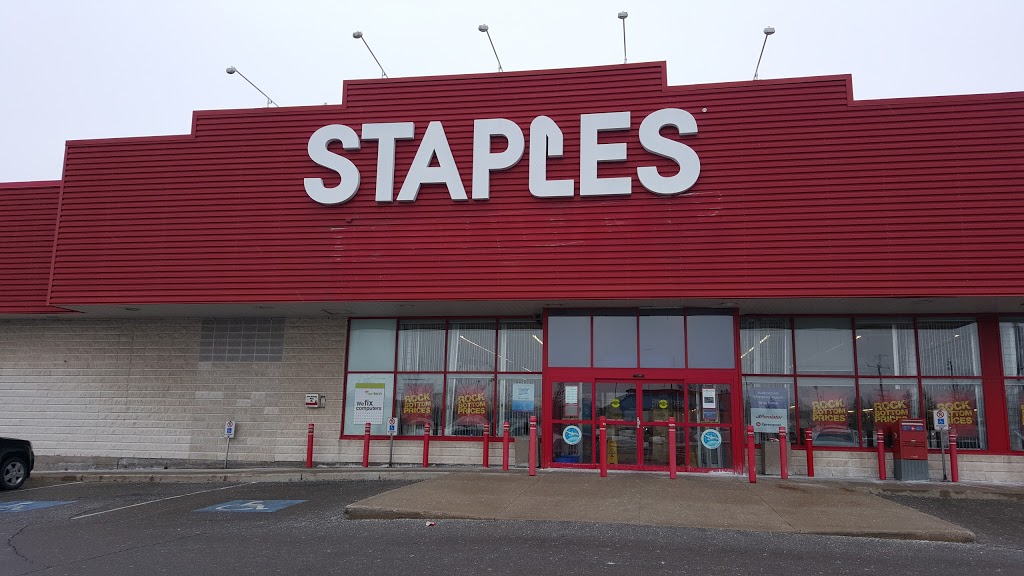 Staples | 800 Niagara St, Welland, ON L3C 5Z4, Canada | Phone: (905) 714-7607