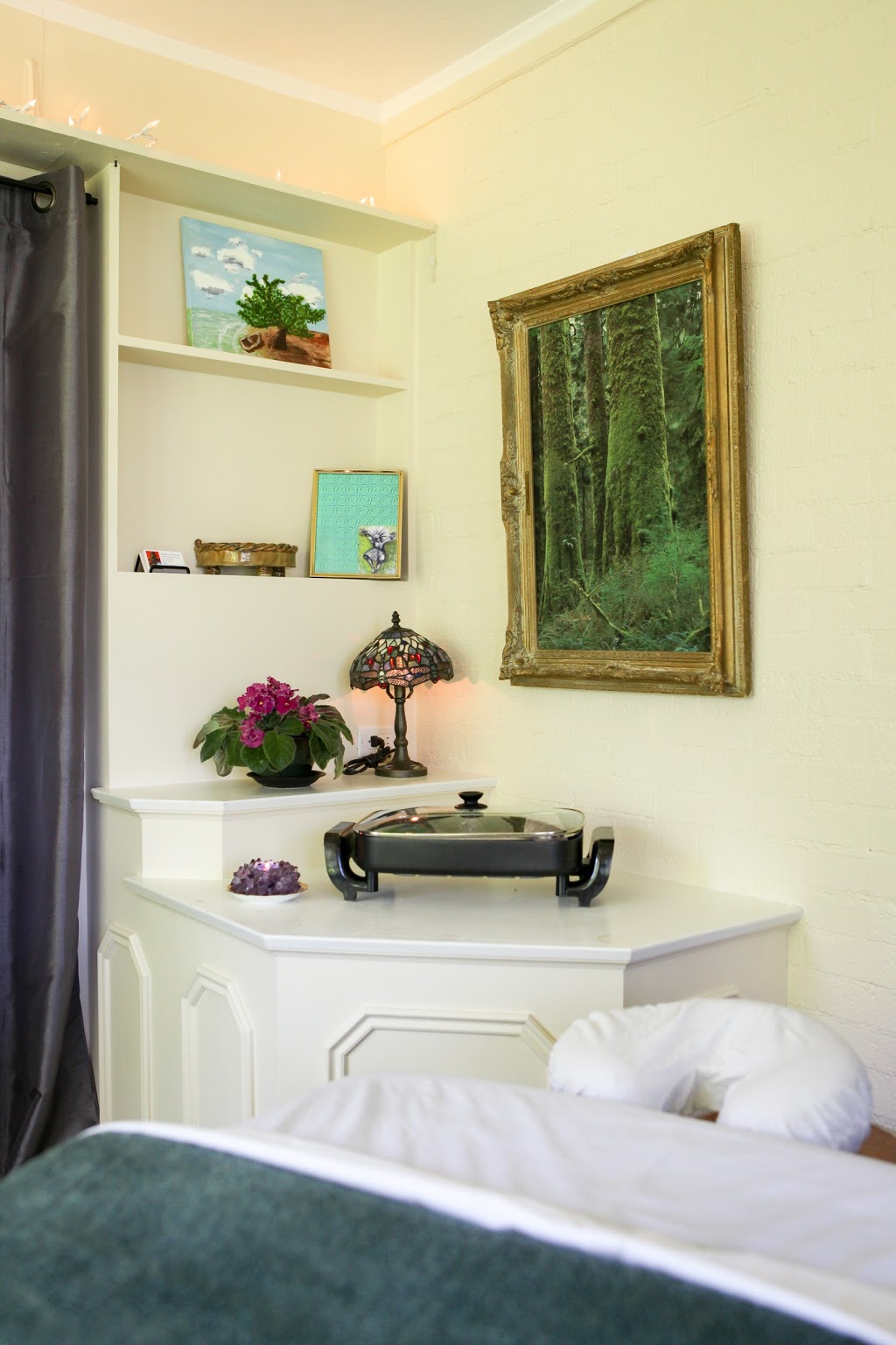 Roots & Wings Holistic Massage | 45 Mayfair Dr, London, ON N6A 2M7, Canada | Phone: (519) 319-6057