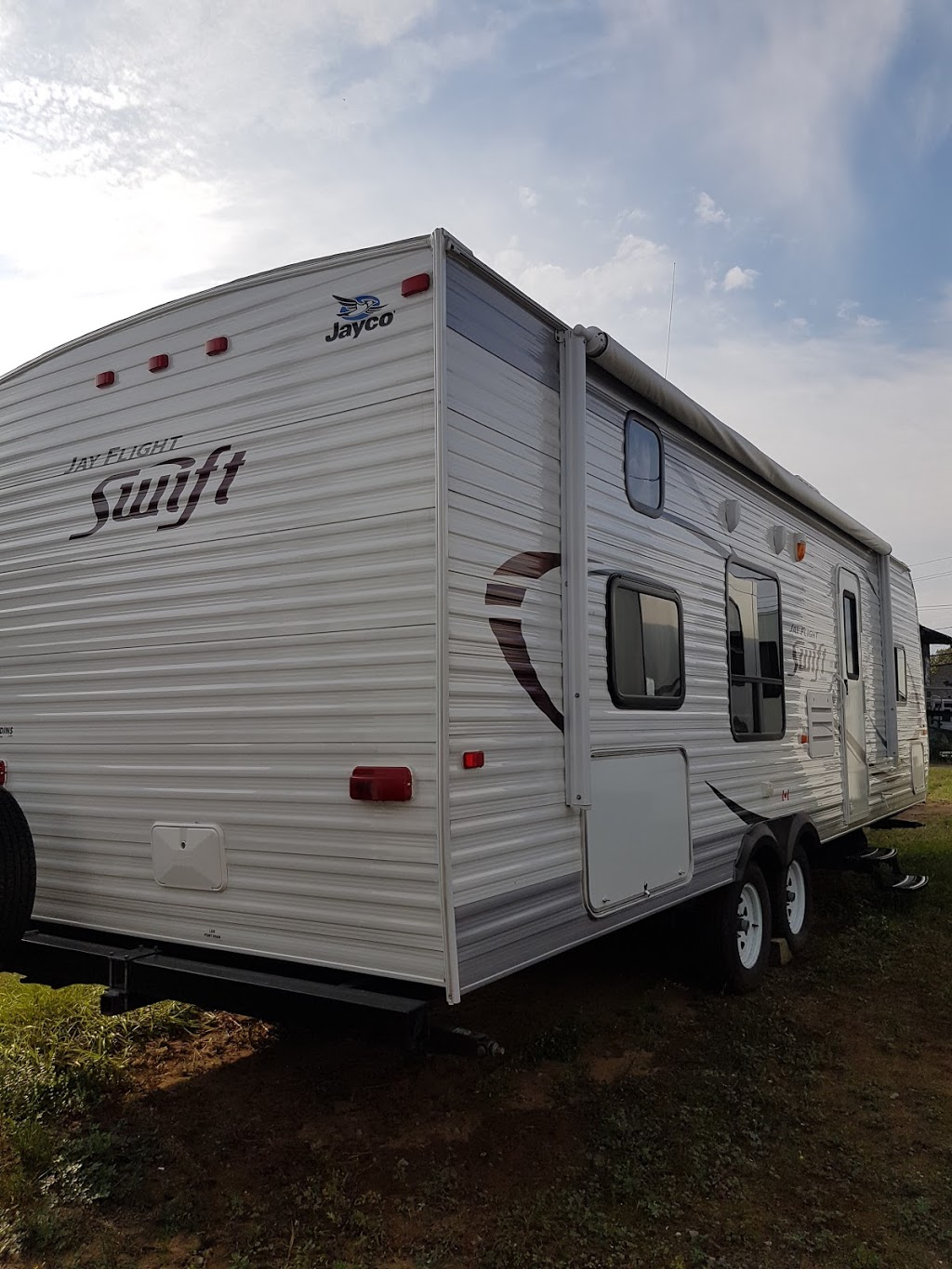 Caravane Les Promenades | 3142 Chemin dOka, Sainte-Marthe-sur-le-Lac, QC J0N 1P0, Canada | Phone: (450) 491-7474
