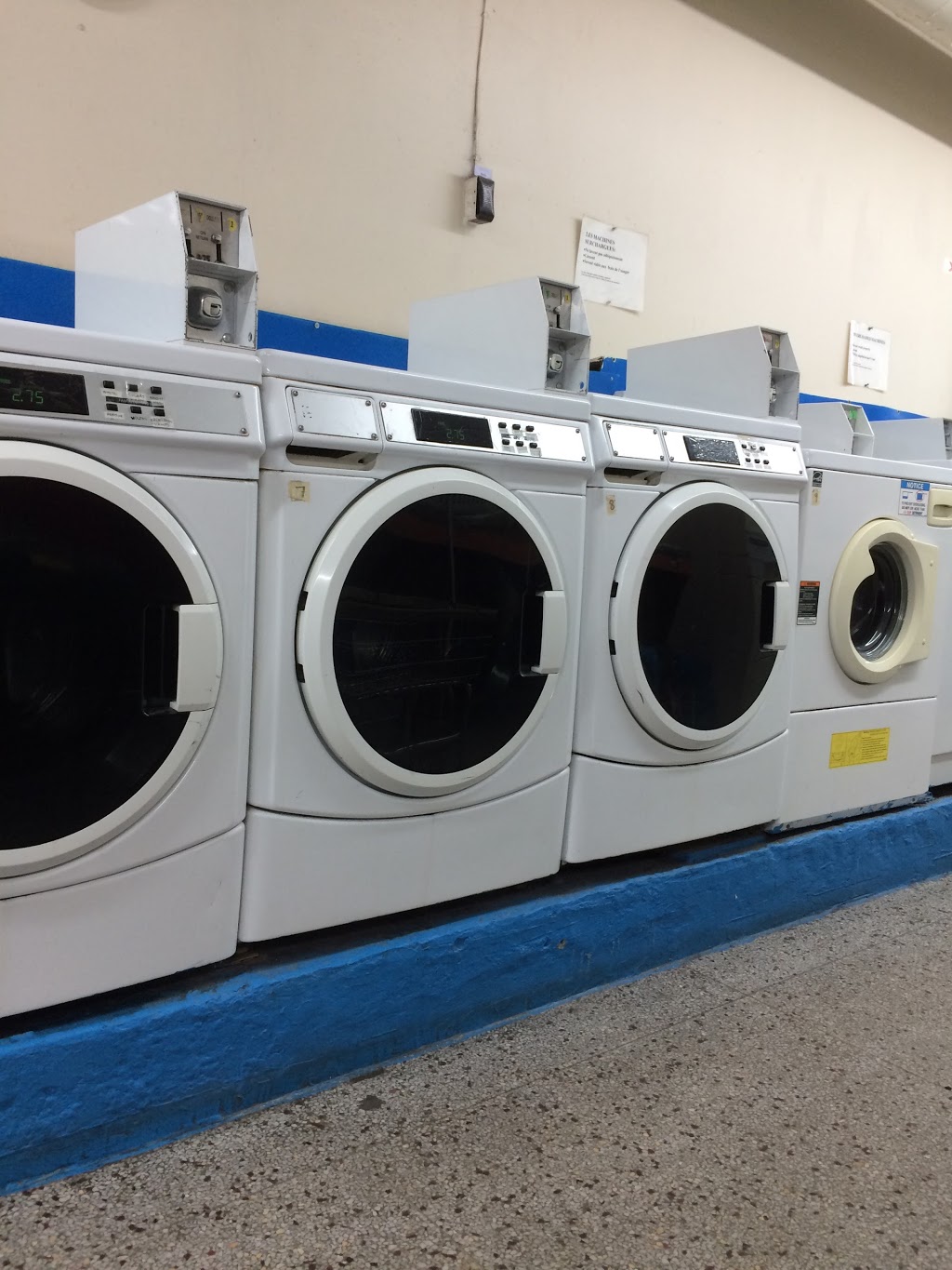 Buanderie du Parc (Laundromat) | 3486 Av du Parc, Montréal, QC H2X 2H7, Canada | Phone: (514) 903-4352