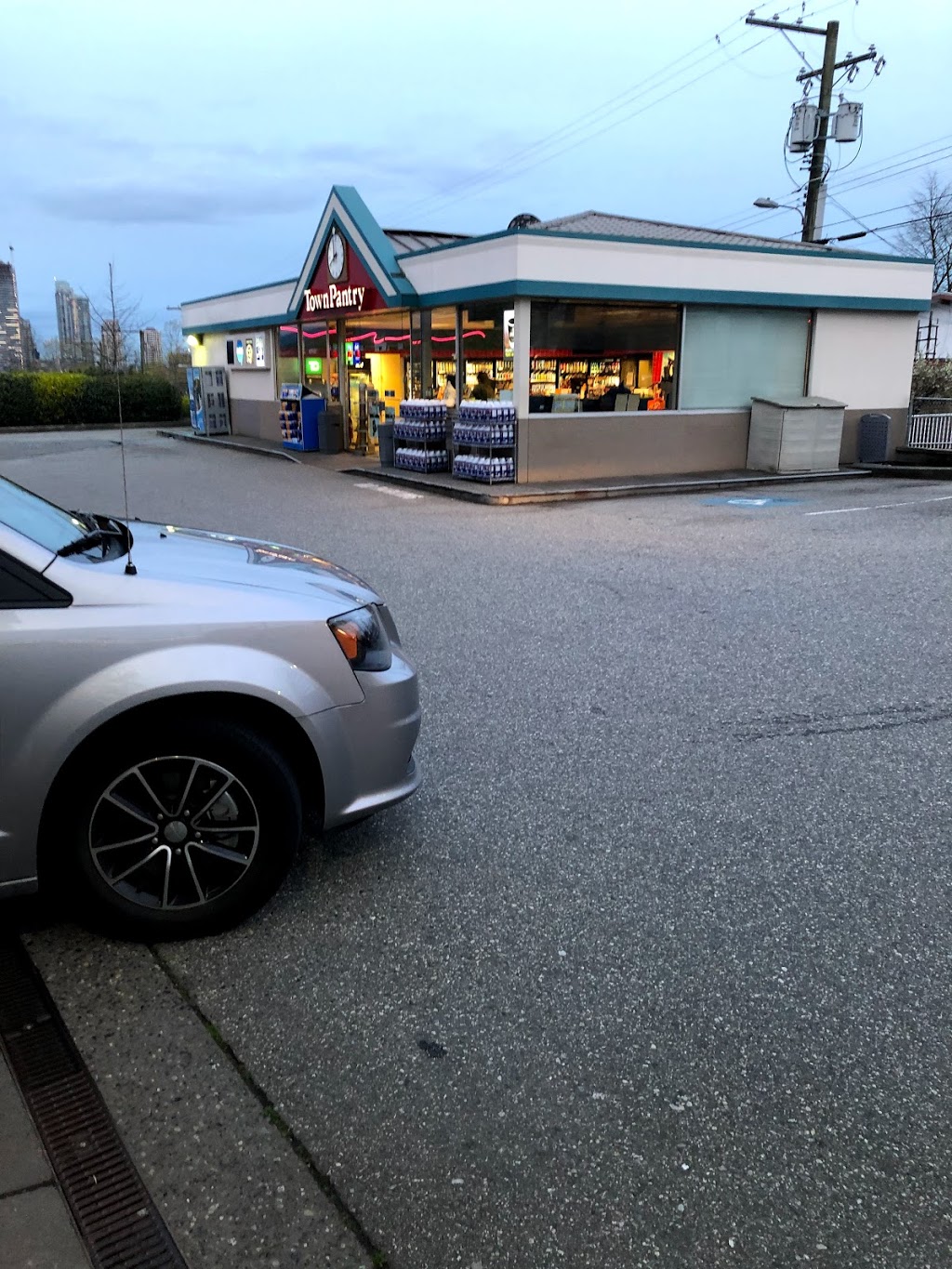 Chevron | 1720 Rupert St, Vancouver, BC V5M 3S3, Canada | Phone: (604) 251-5925