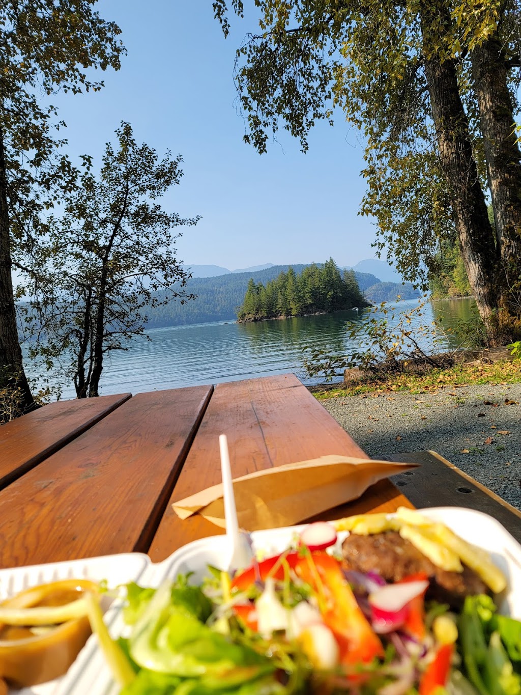 Muddy Waters Cafe | 328 Esplanade Ave, Harrison Hot Springs, BC V0M 1K0, Canada | Phone: (604) 796-5563