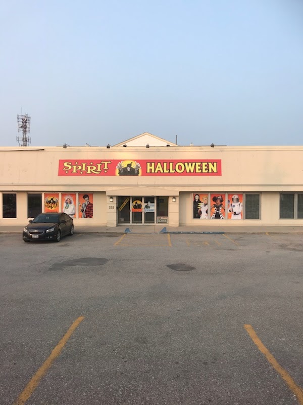 Spirit Halloween | 535 Bayfield St, Barrie, ON L4M 4Z9, Canada | Phone: (866) 586-0155