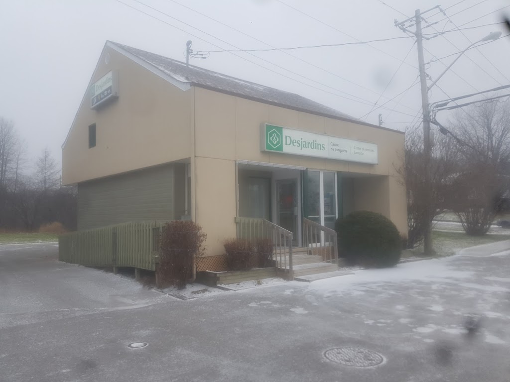 Caisse Desjardins de Jonquière, Centre de service Larouche - 625 Rue ...