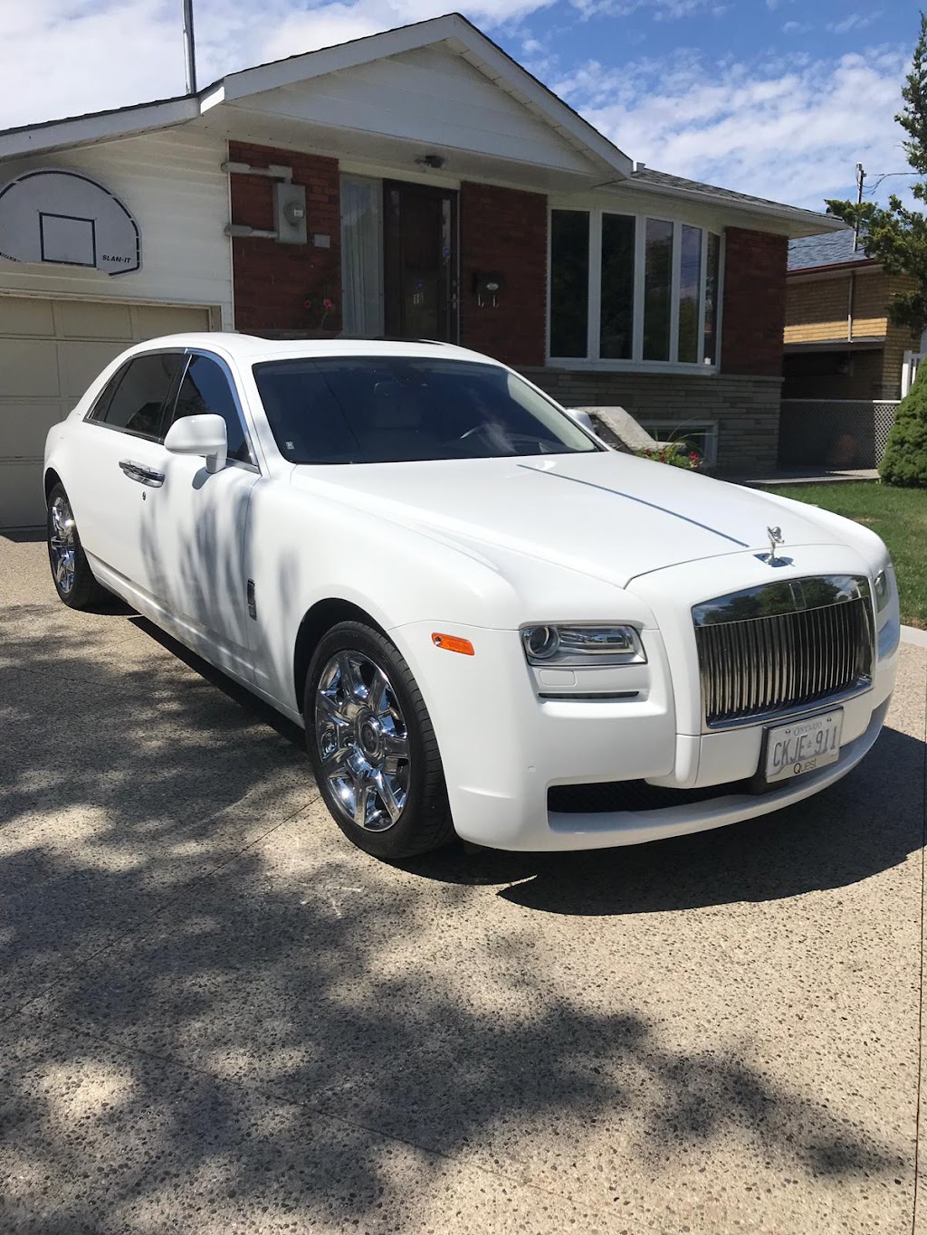 Toronto Airport Limo Service | 156 Fruitvale Cir, Brampton, ON L7A 5C1, Canada | Phone: (855) 752-0222