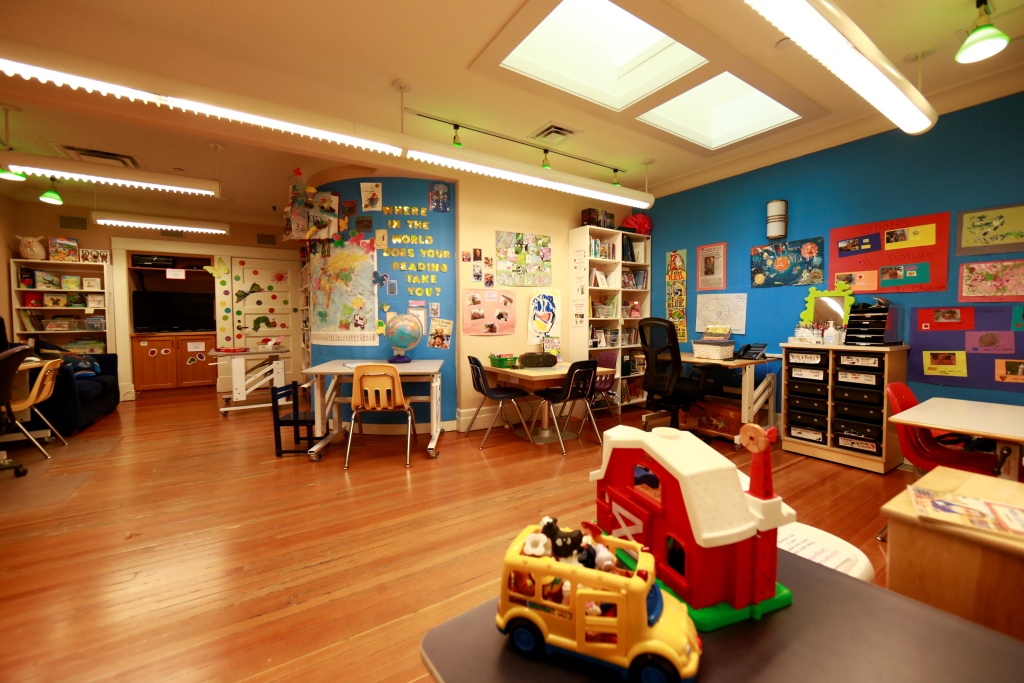 Canuck Place Childrens Hospice - Glen Brae | 1690 Matthews Ave, Vancouver, BC V6J 2T2, Canada | Phone: (604) 731-4847